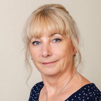 Kathrin Groth Kathrin Groth